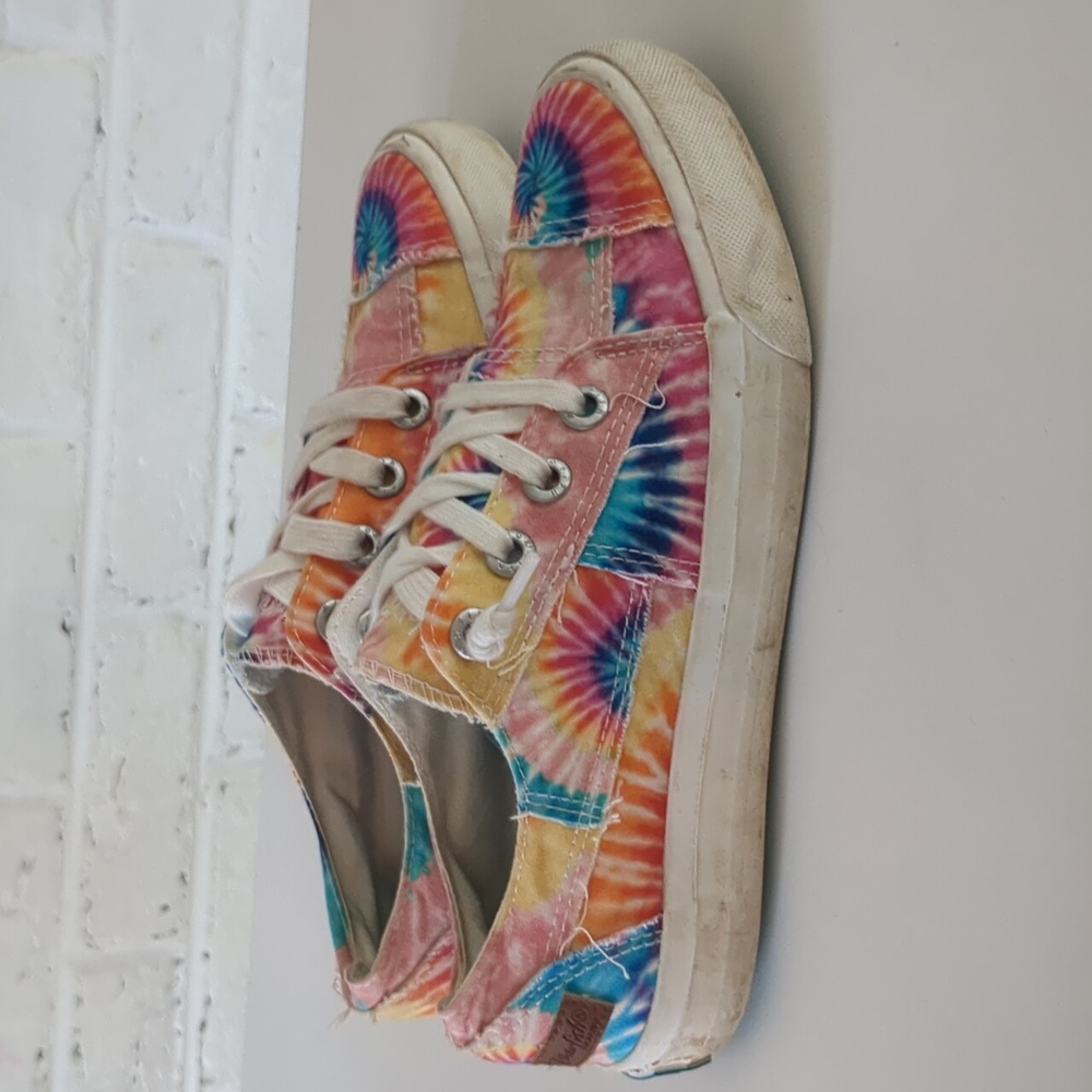 Blowfish Malibu Tie-dyed Slip On Sneakers - Picture 4 of 10